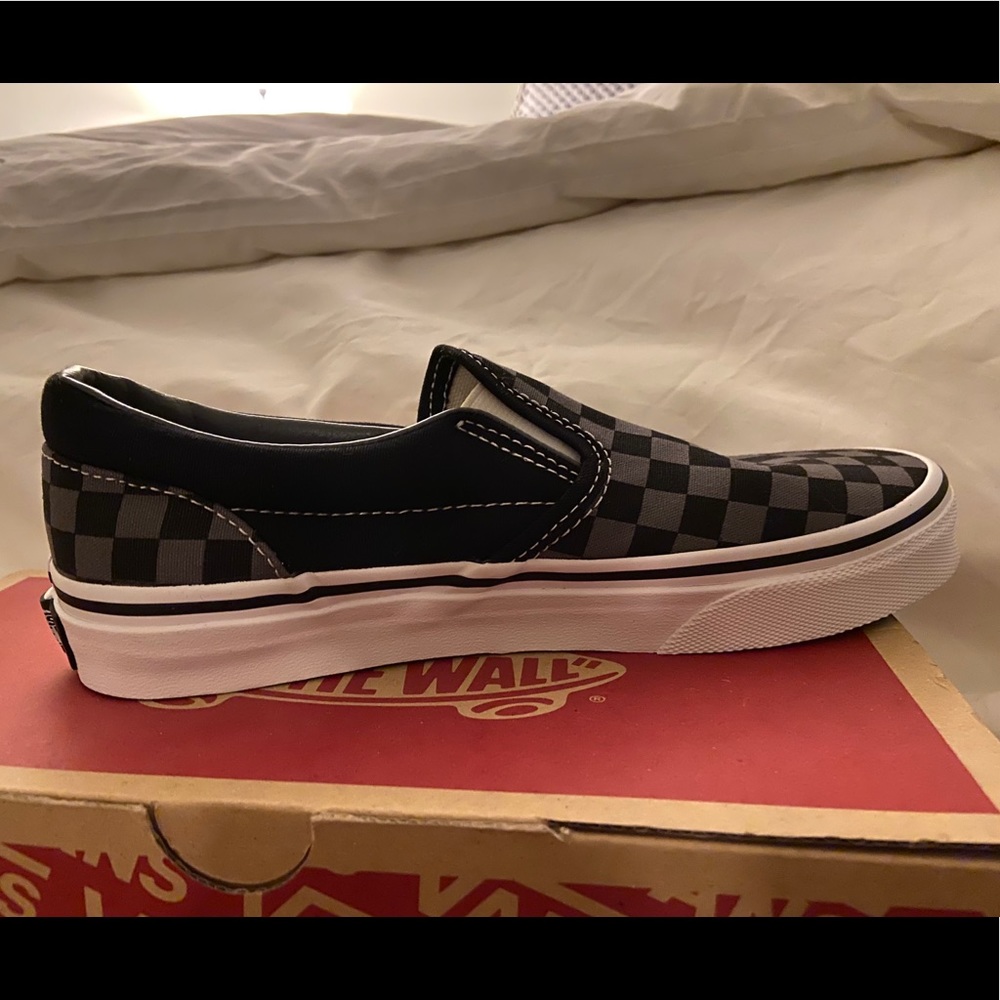 NWT Kids Vans Classic Slip-on, Size 3.5